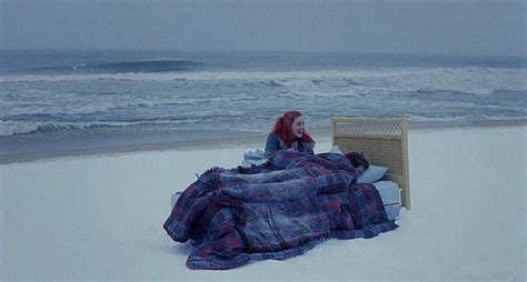 Eternal Sunshine of the Spotless Mind, Bir Bilim Kurgu Draması ve Sevginin Sıcaklığıyla Dolu!