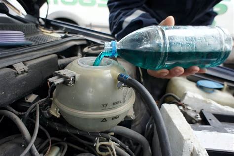 How Do You Put Antifreeze In A Car?